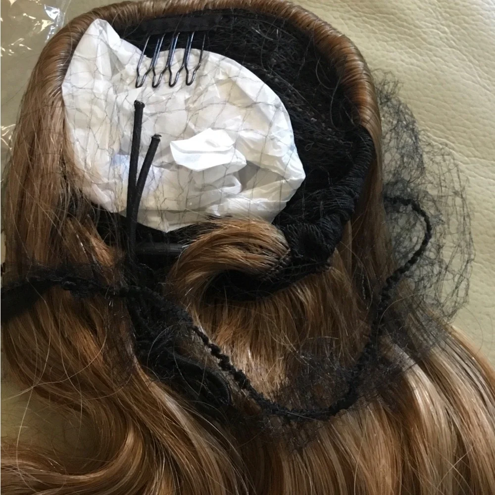 Clip ins dark blond hair extensions curls 19” long, adds great length/fullness